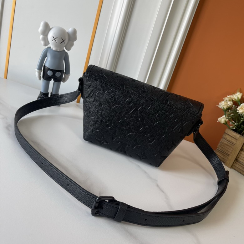 Pulse M12806 16x5x22 5cm ss1_1