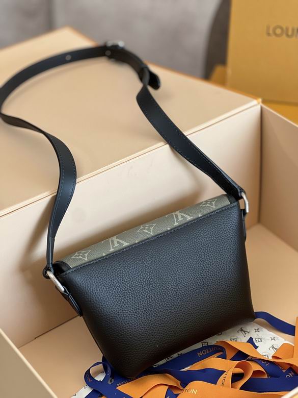 M12618 16X5X22.5cm WP 0