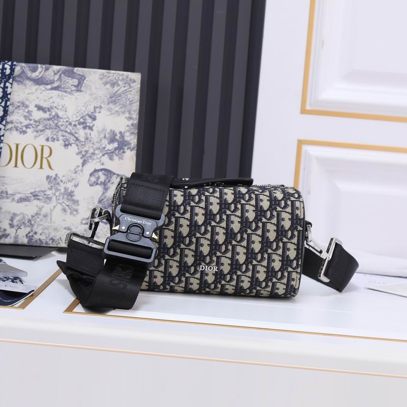 Dior Lingot 9933 21.5x11x12.5cm ww (1)