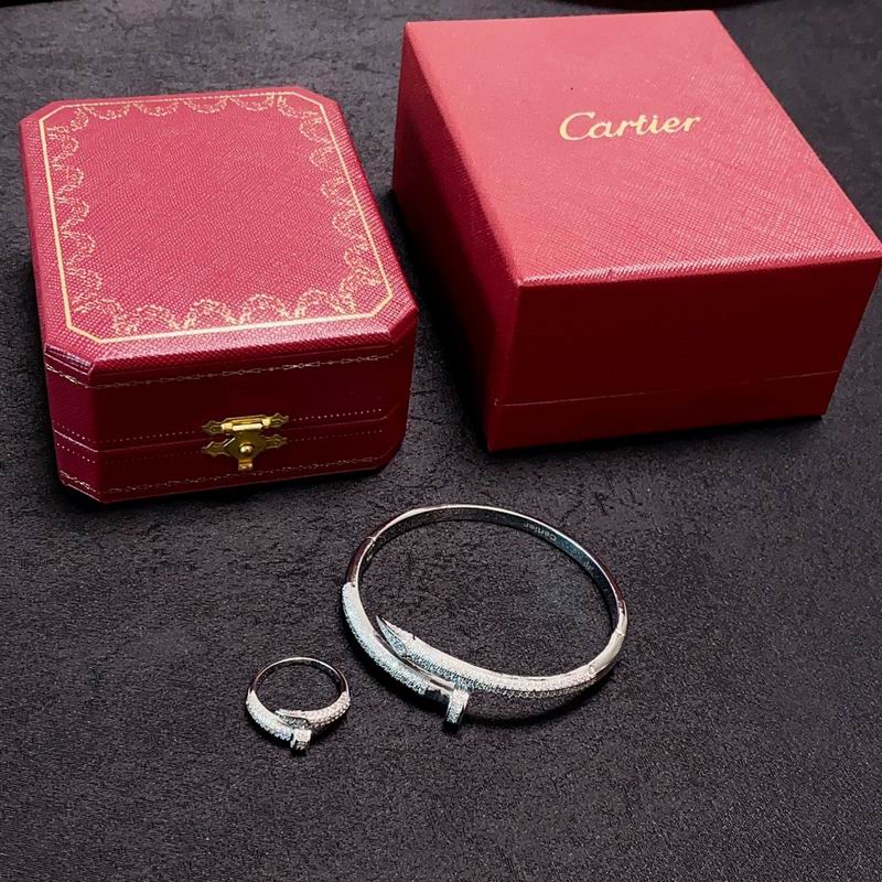 Cartier bracelet 03lyx75 (9)