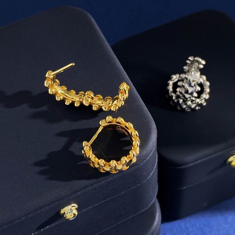 Cartier earring 05yxh01 (1)