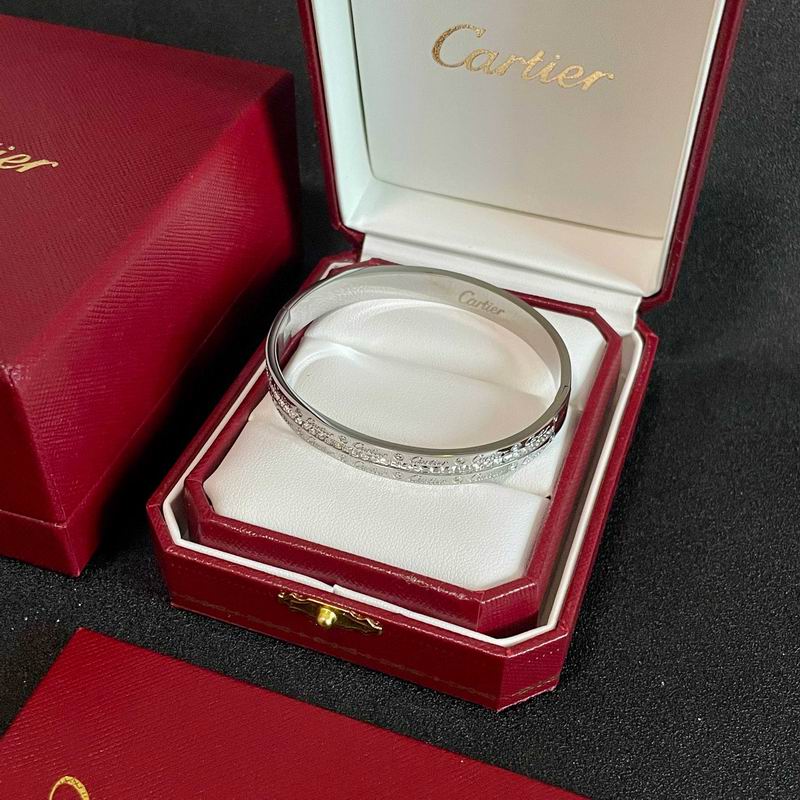 Cartier bracelet 06yxh10 (1)