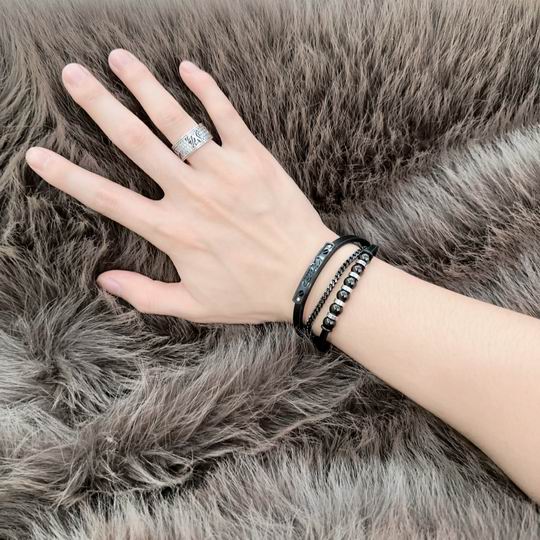 Cartier bracelet 11lyh182 (1)