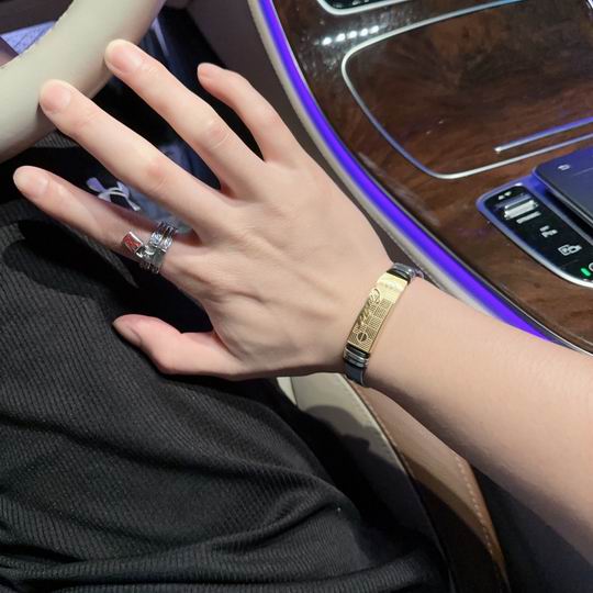 Cartier bracelet 11lyh169 (1)