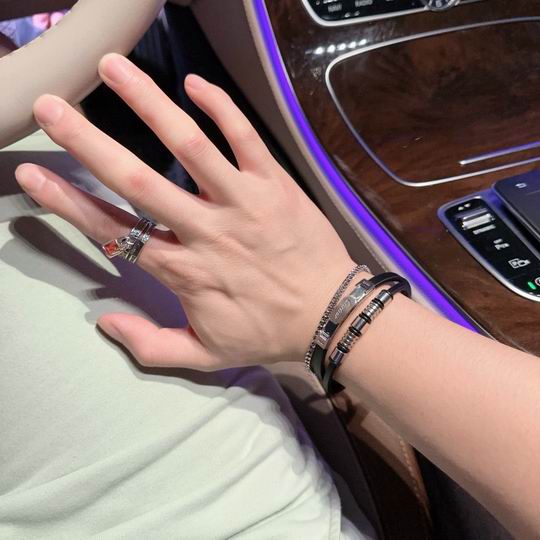 Cartier bracelet 11lyh175 (1)