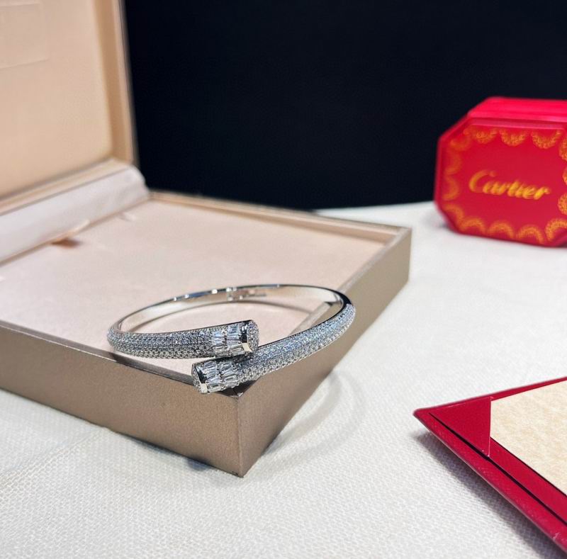 Cartier bracelet 03lyx77 (9)