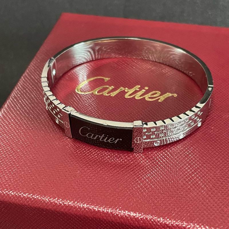 Cartier bracelet 06yxh08 (1)