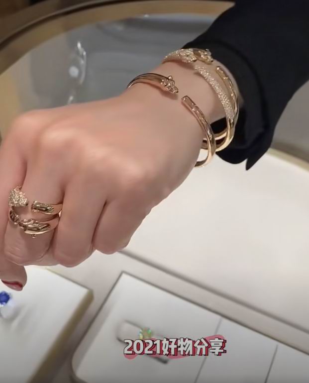 Cartier bracelet 01lyh229 (1)