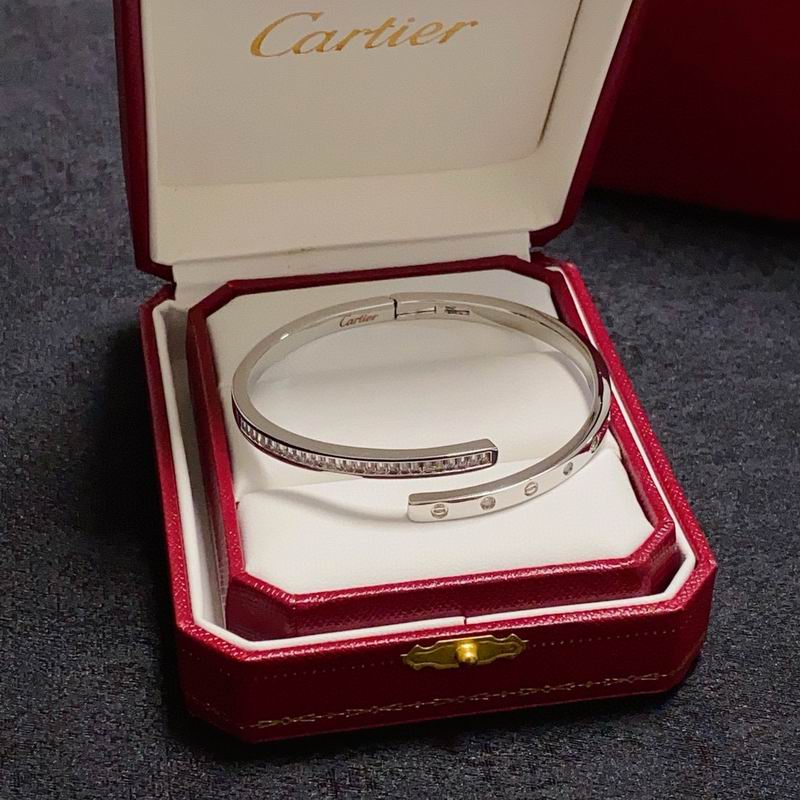 Cartier bracelet 04yxh05 (1)