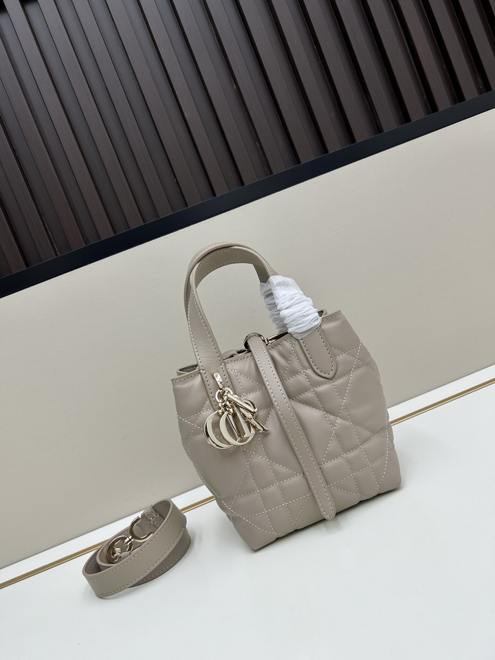 Dior Toujours 0328 13x12x8cm jj3_1