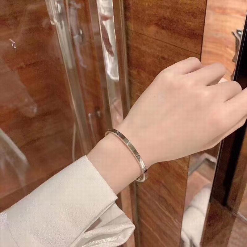 Cartier bracelet 03lyx97 (9)
