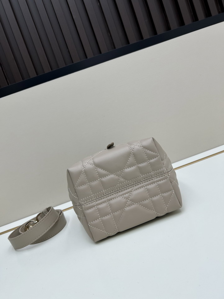 Dior Toujours 0328 13x12x8cm jj3_1