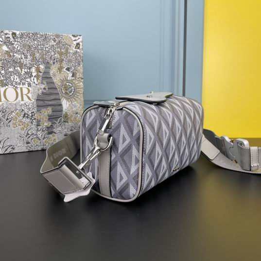 Dior Lingot 7019 22x10.5x12.5cm ww (1)