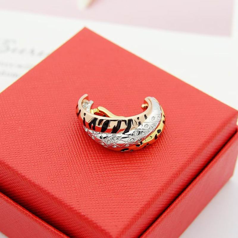 Cartier earring 07yxh03 (1)