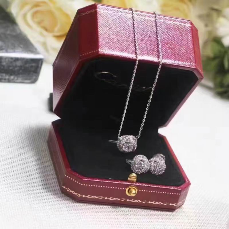 Cartier necklace 03lyx64 (7)