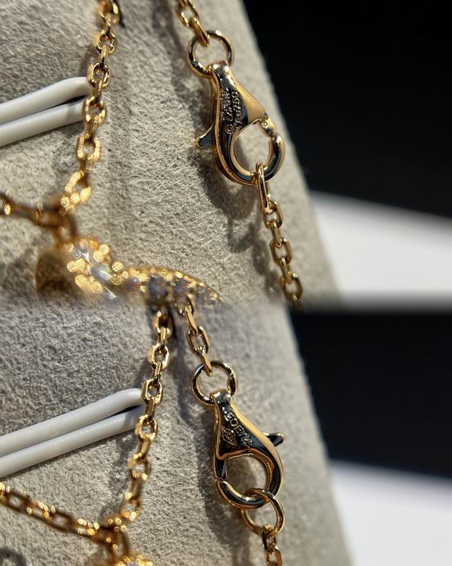 Cartier necklace 12lyx32 (10)