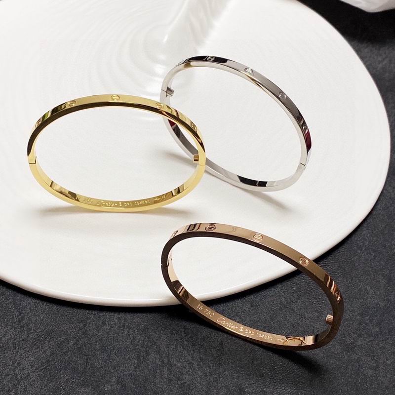 Cartier bracelet 12lyx46 (9)