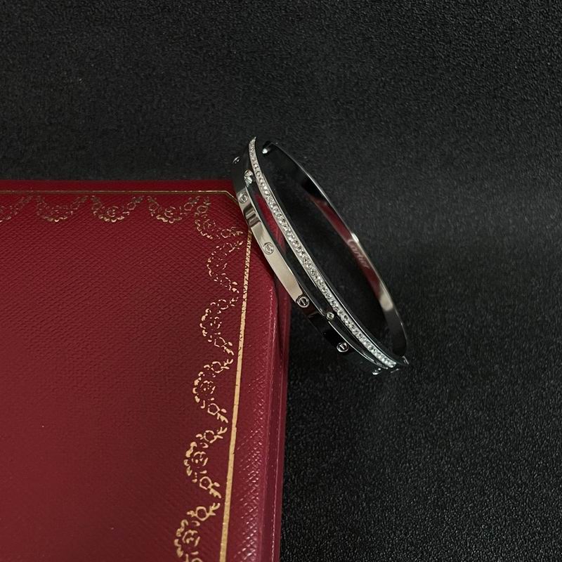 Cartier bracelet 05yxh08 (1)