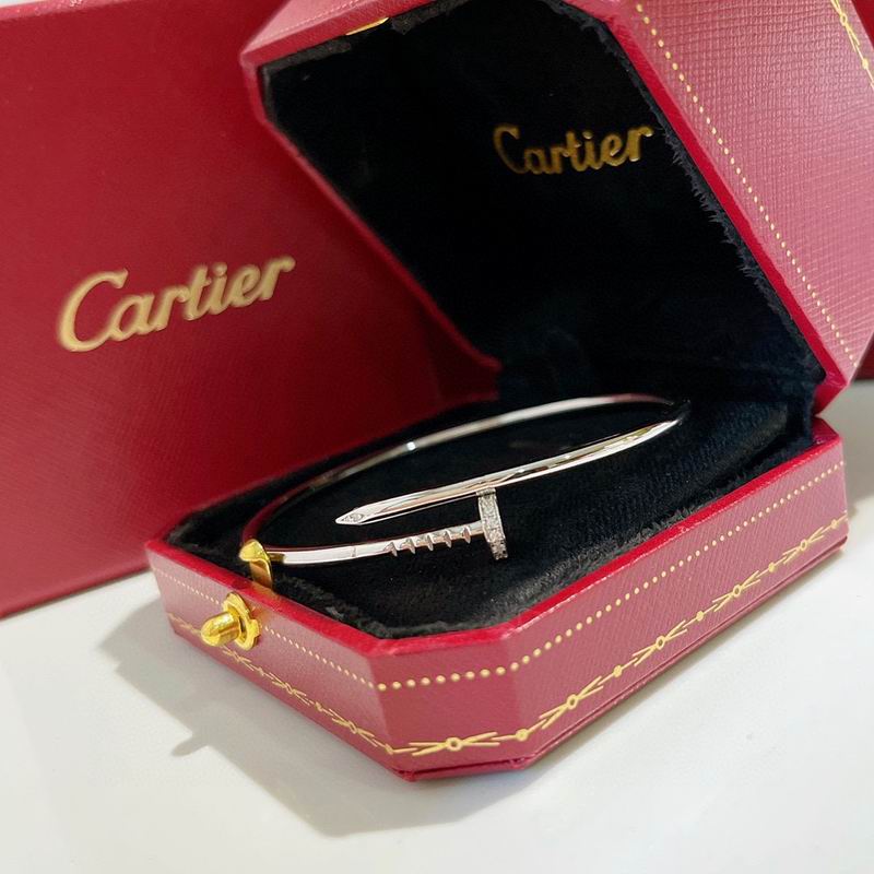 Cartier bracelet 09lyx9 (9)