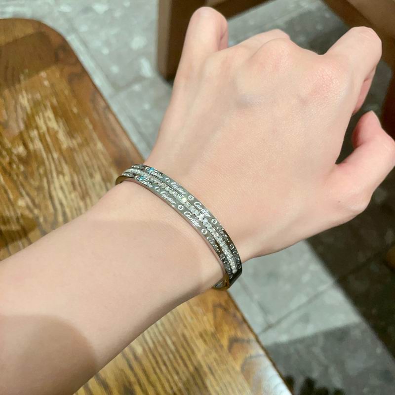 Cartier bracelet 06yxh10 (1)