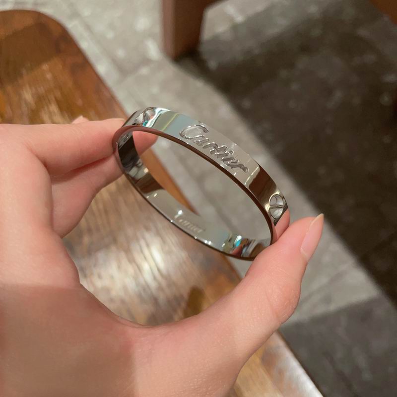 Cartier bracelet 06yxh09 (1)