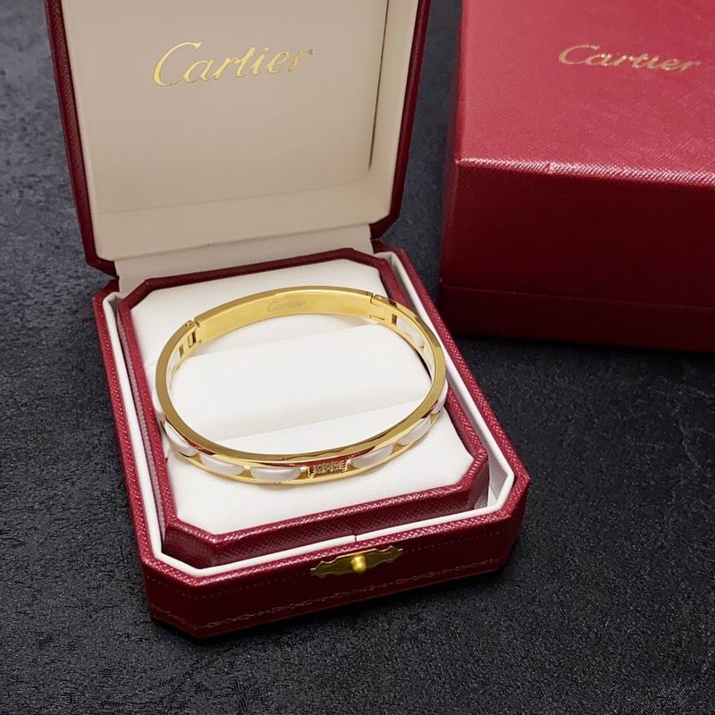 Cartier bracelet 09lyx7 (9)