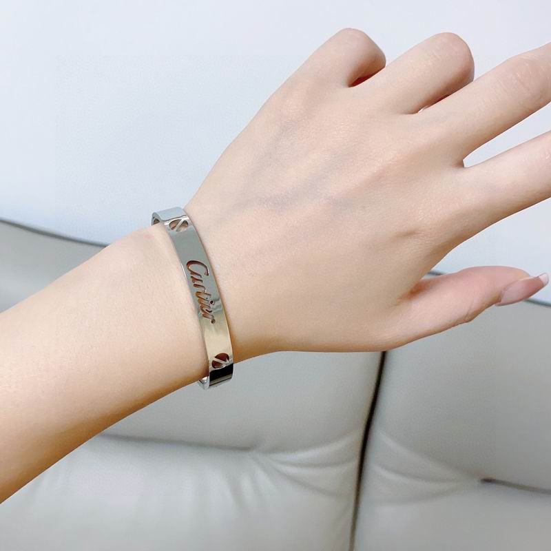 Cartier bracelet 03lyx76 (9)