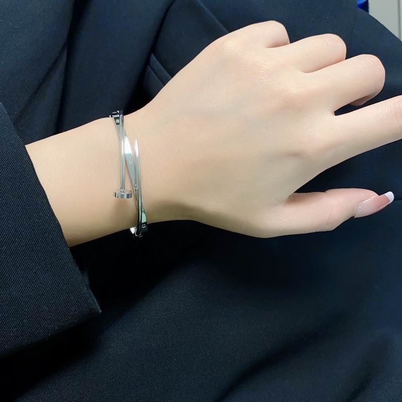 Cartier bracelet 09lyx1 (9)