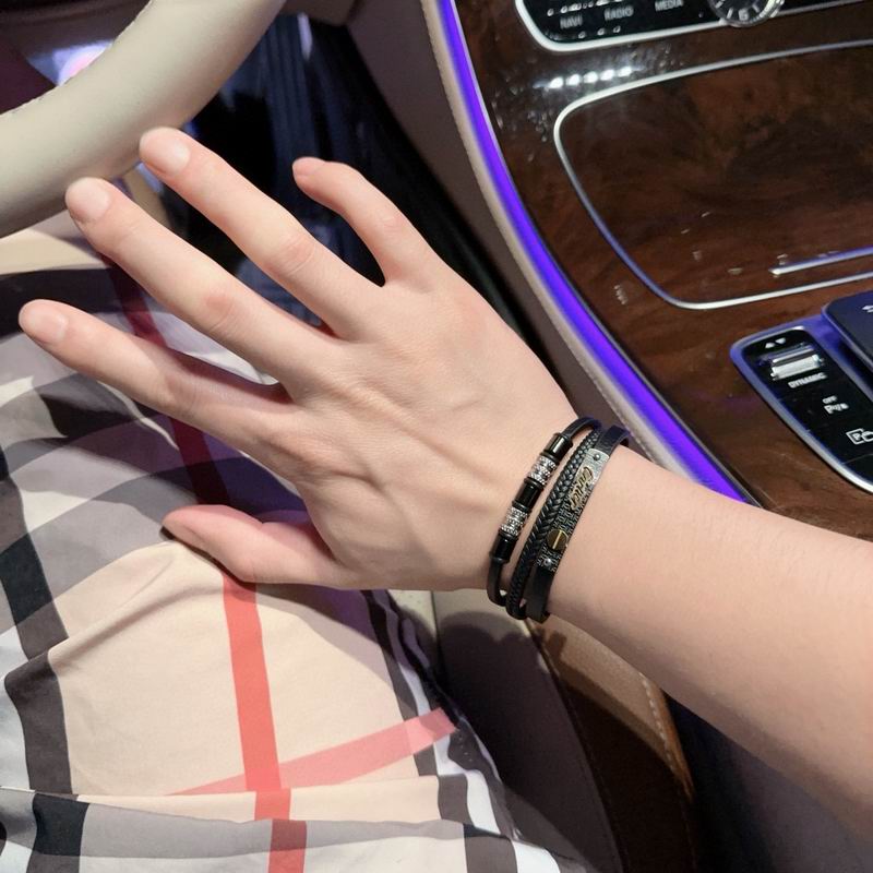 Cartier bracelet 03lyh241 (1)