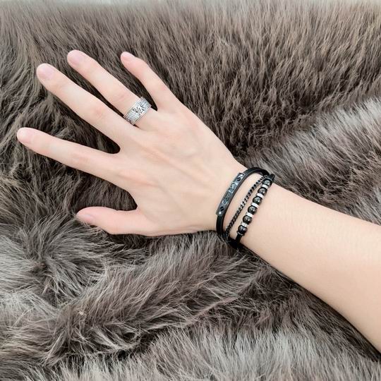 Cartier bracelet 11lyh206 (1)