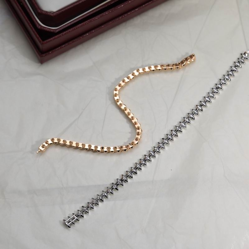 Cartier bracelet 12lyx48 (9)