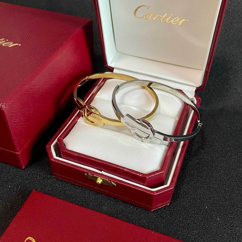 Cartier bracelet 06yxh11 (1)