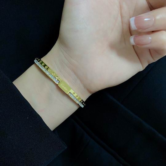 Cartier bracelet 11lyh154 (1)
