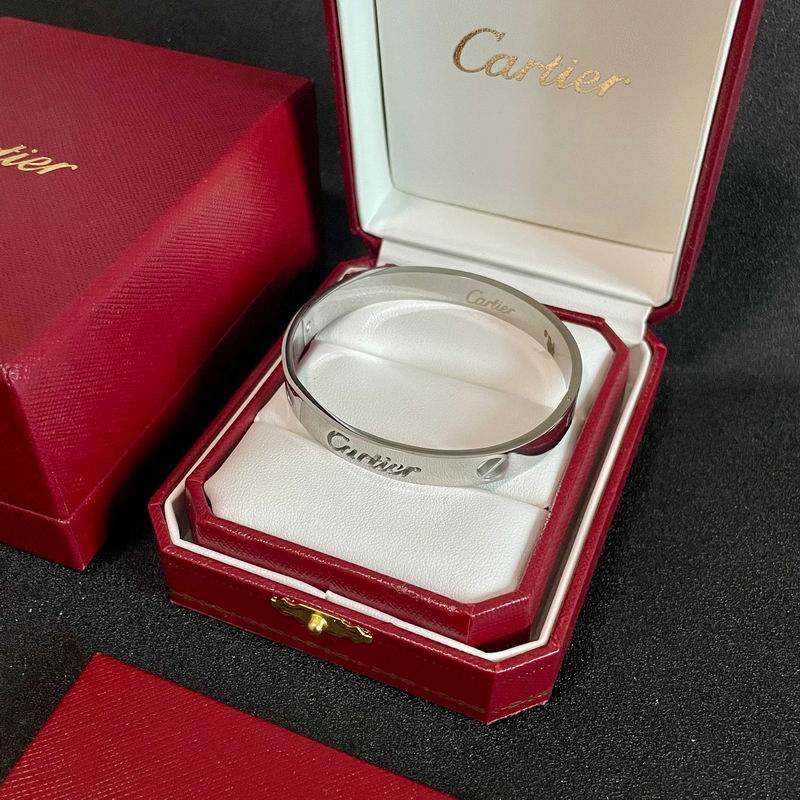 Cartier bracelet 06yxh09 (1)