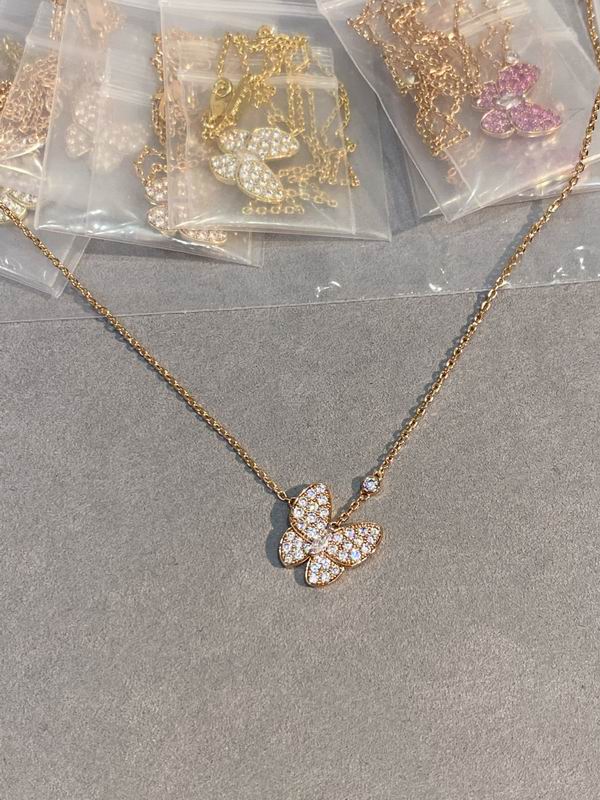 Van Cleef & Arpels necklace 03lyh62 (1)