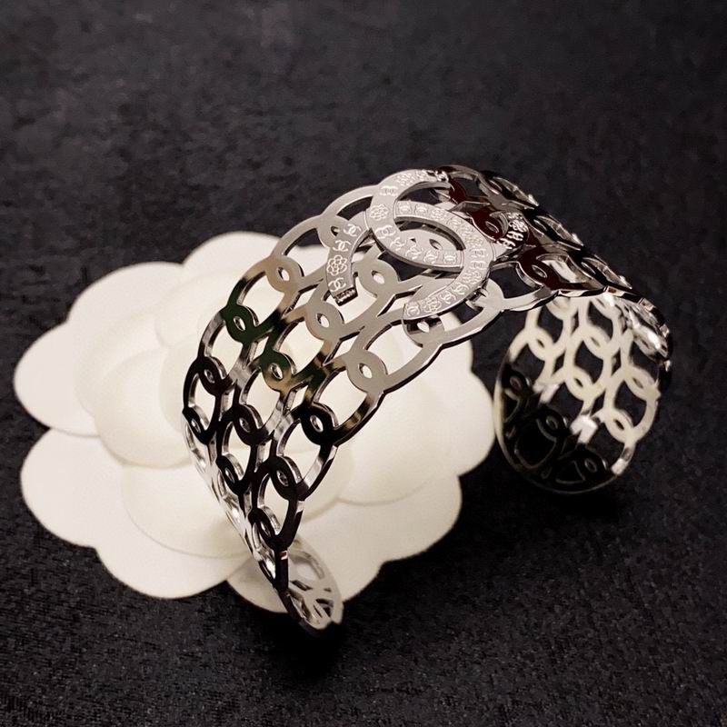 Chanel bracelet 2lyx41 (9)