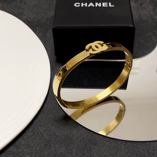 Chanel bracelet 11lyh127 (1)