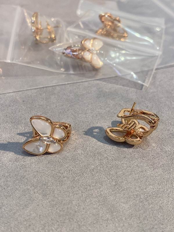 Van Cleef & Arpels ring 03lyh30 (1)