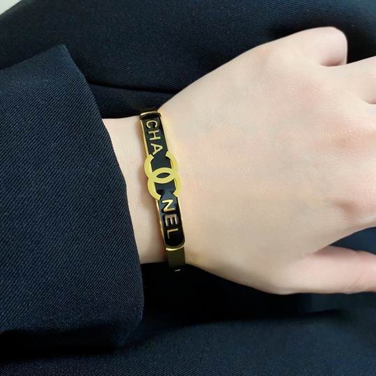 Chanel bracelet 11lyh132 (1)