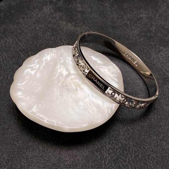 Chanel bracelet 11lyh82 (1)
