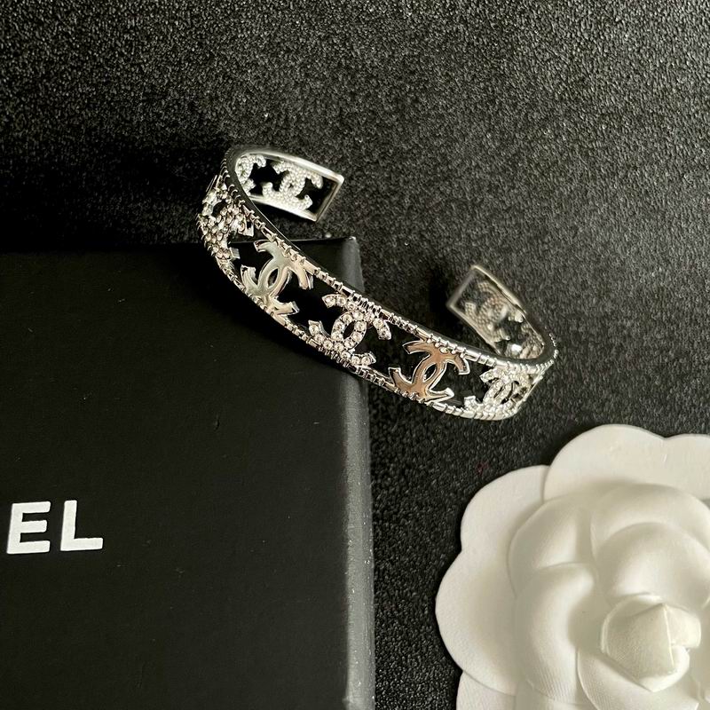 Chanel bracelet 06yxh04 (1)