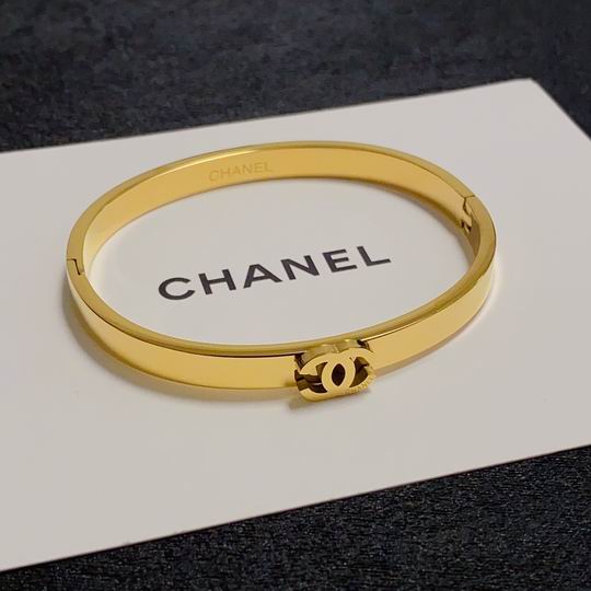 Chanel bracelet 11lyh136 (1)