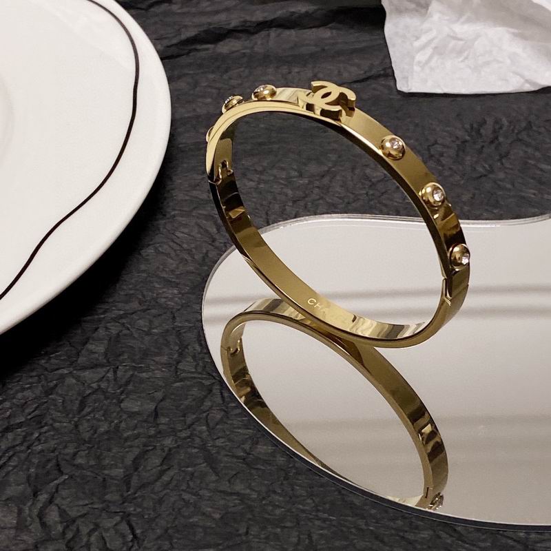 Chanel bracelet 2lyx42 (9)