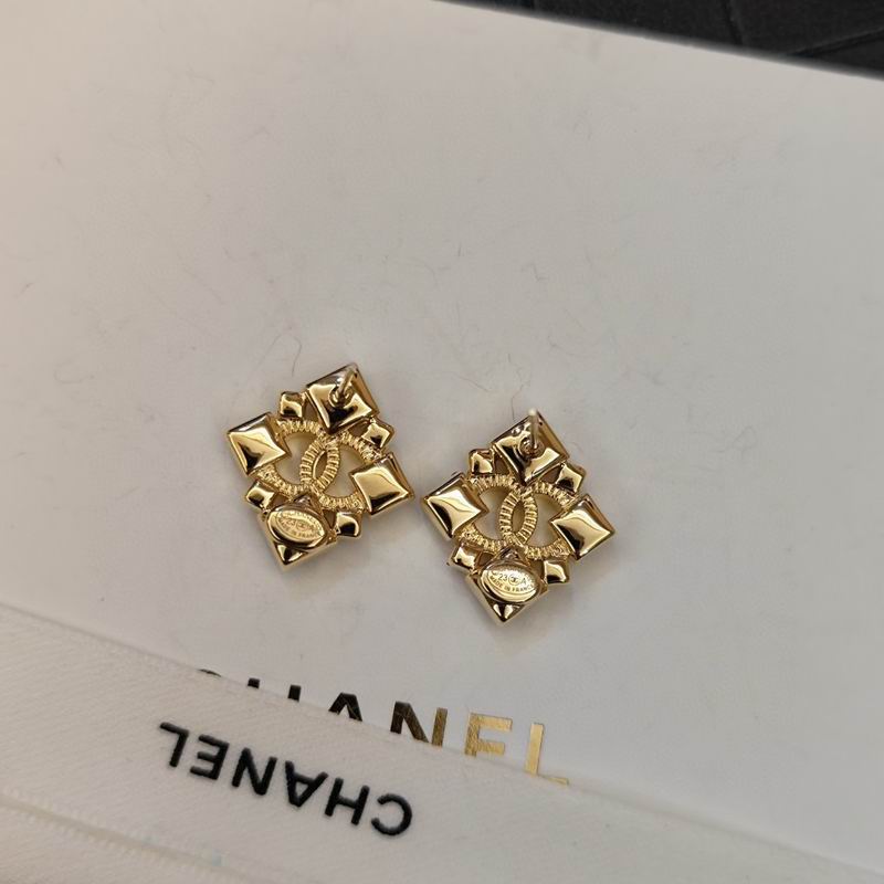Chanel Earring 06yxh80 (1)