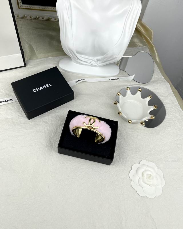 Chanel bracelet 1lyx3 (8)