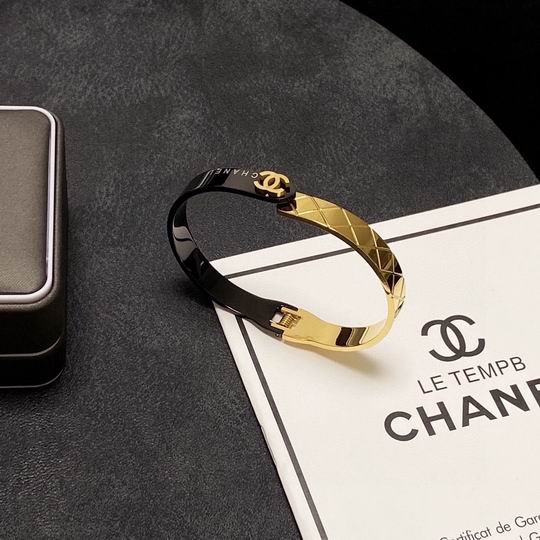 Chanel bracelet 11lyh107 (1)