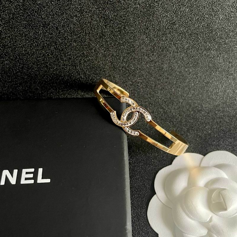 Chanel bracelet 05yxh15 (1)