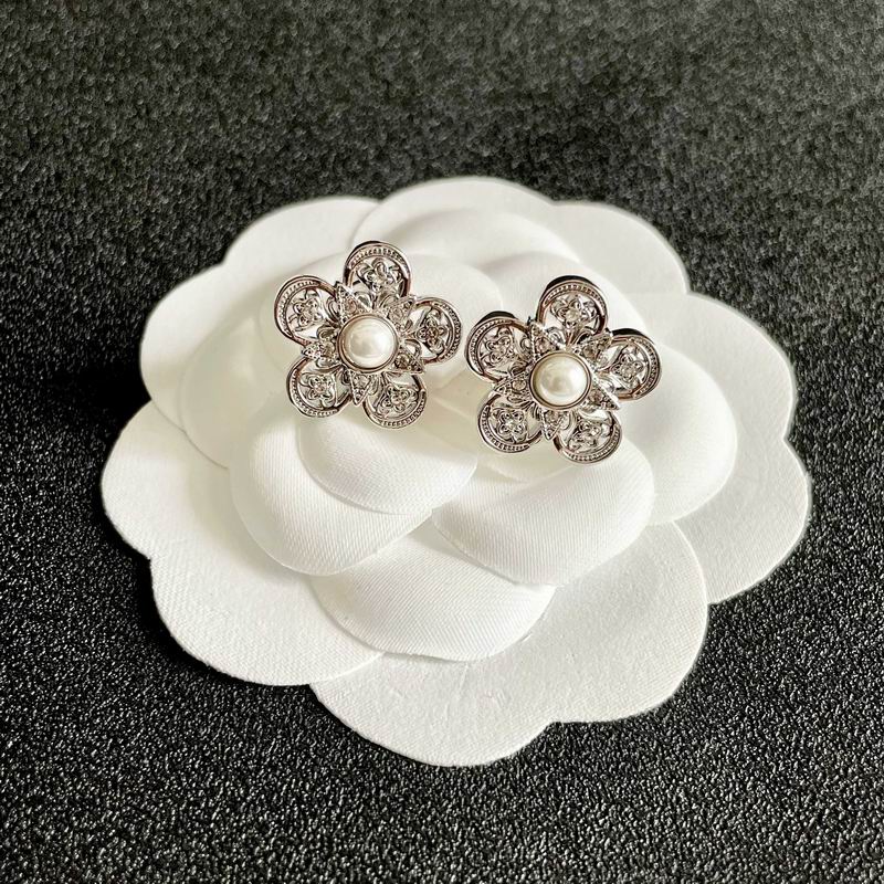 Chanel Earring 07yxh48 (1)