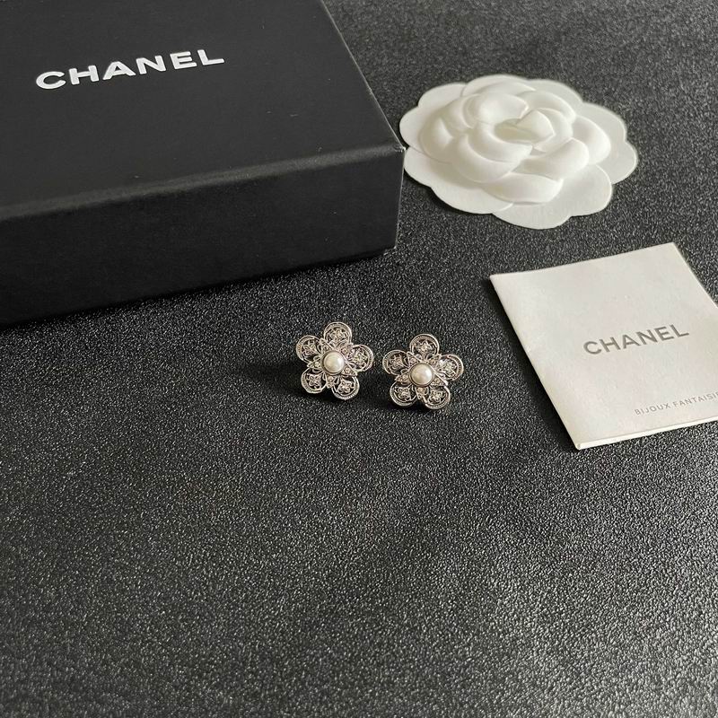 Chanel Earring 07yxh49 (1)