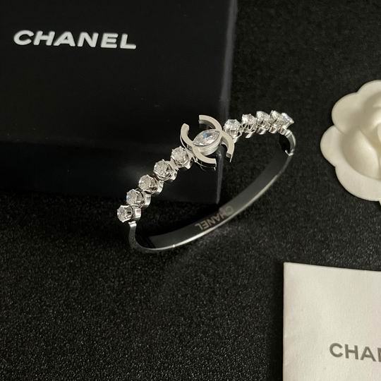 Chanel bracelet 12lyh04 (1)